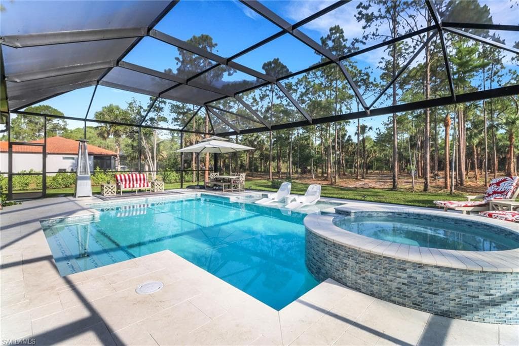 463 22nd Ave NE, Naples, FL 34120-30