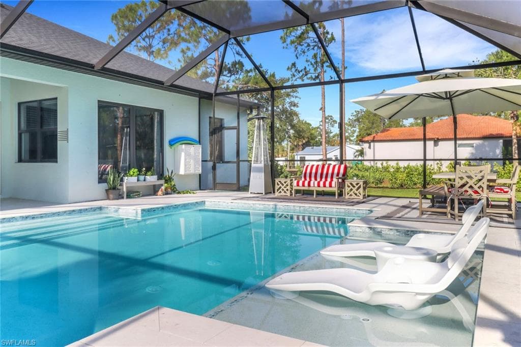 463 22nd Ave NE, Naples, FL 34120-31