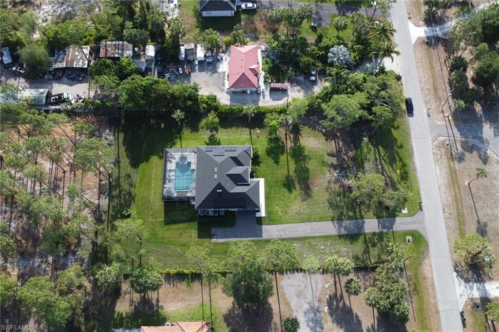 463 22nd Ave NE, Naples, FL 34120-38