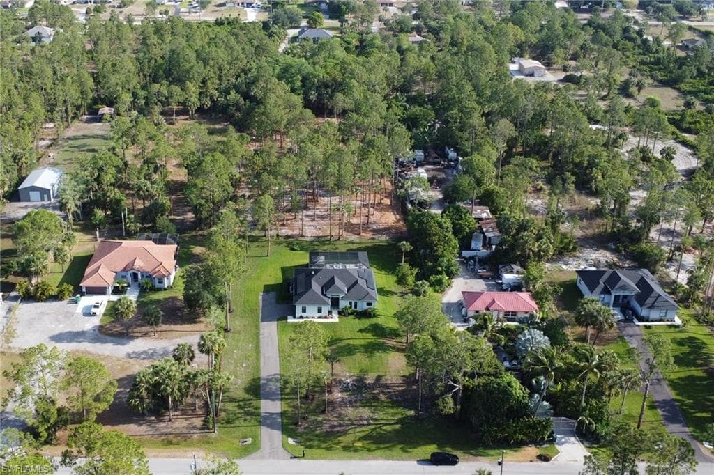 463 22nd Ave NE, Naples, FL 34120-42