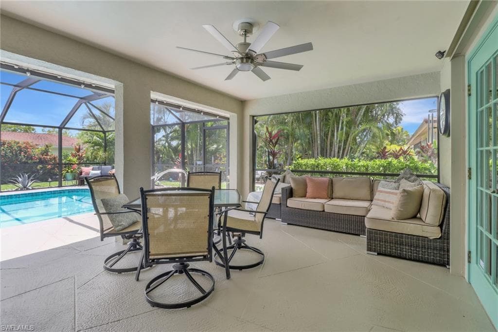 9798 Oxford St, Naples, FL 34109-30
