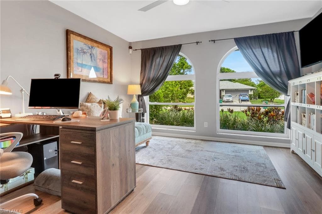 9798 Oxford St, Naples, FL 34109-7