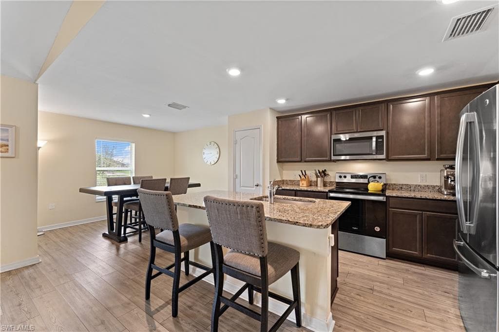 250 Lisette St, Fort Myers, FL 33913-9