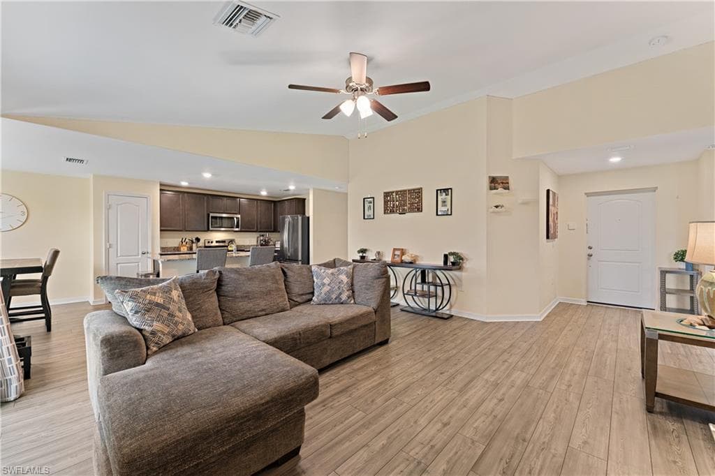 250 Lisette St, Fort Myers, FL 33913-16