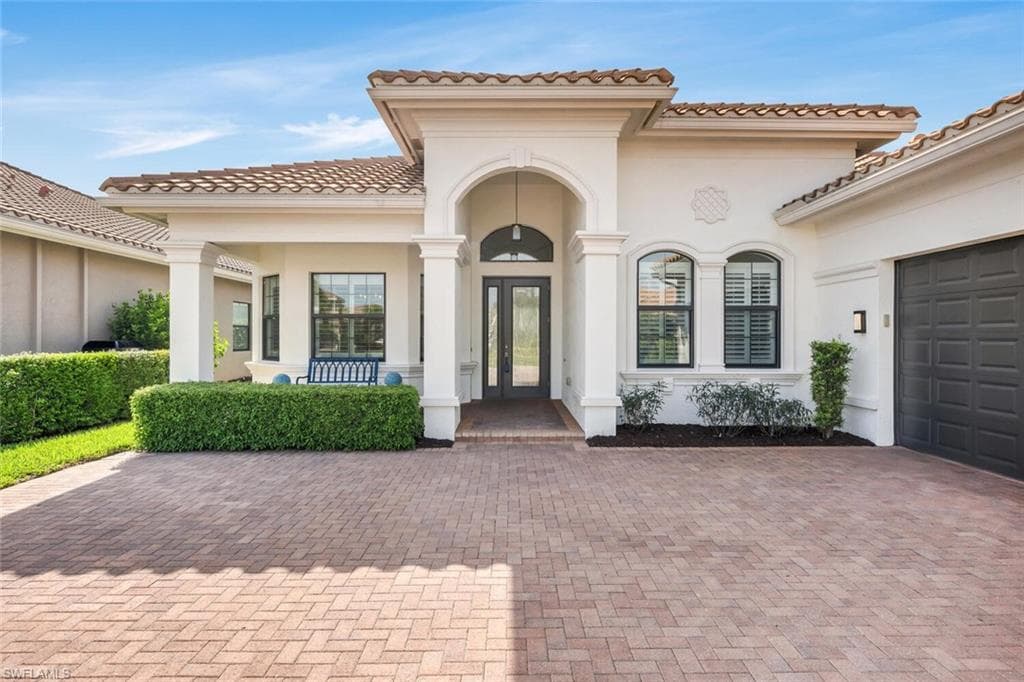 3428 Atlantic Cir, Naples, FL 34119-8