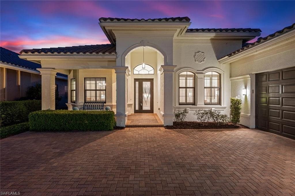 3428 Atlantic Cir, Naples, FL 34119-9