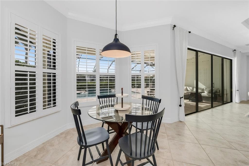 3428 Atlantic Cir, Naples, FL 34119-17