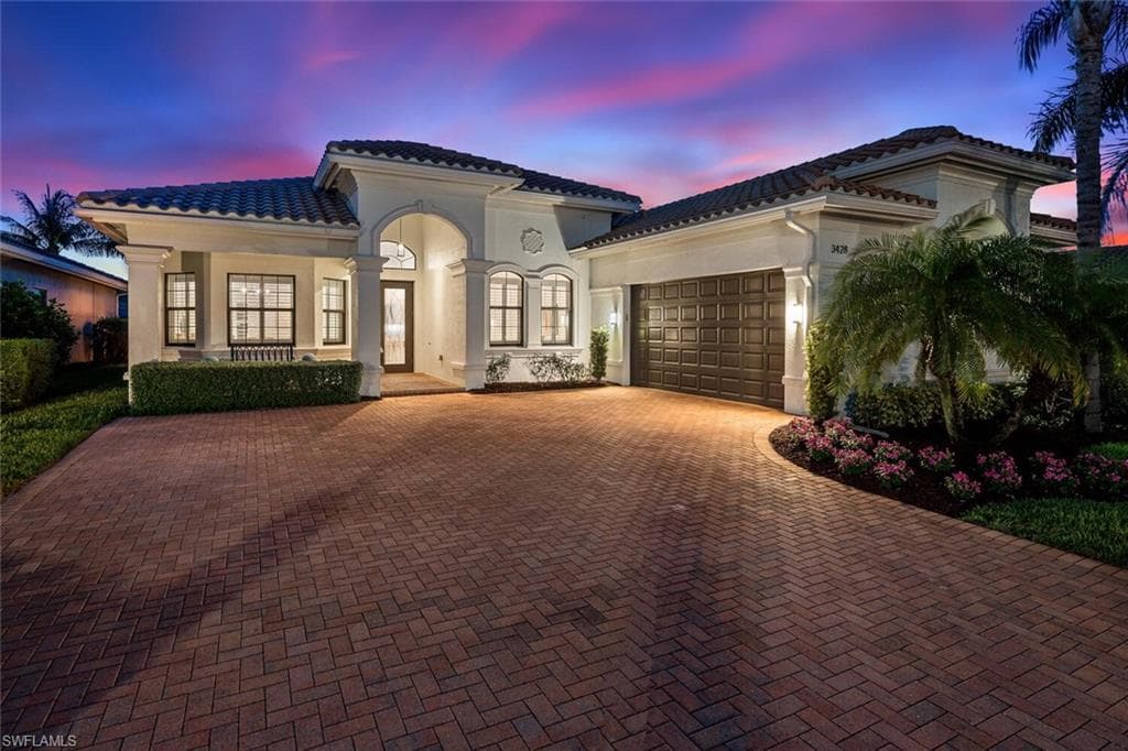 3428 Atlantic Cir, Naples, FL 34119-1