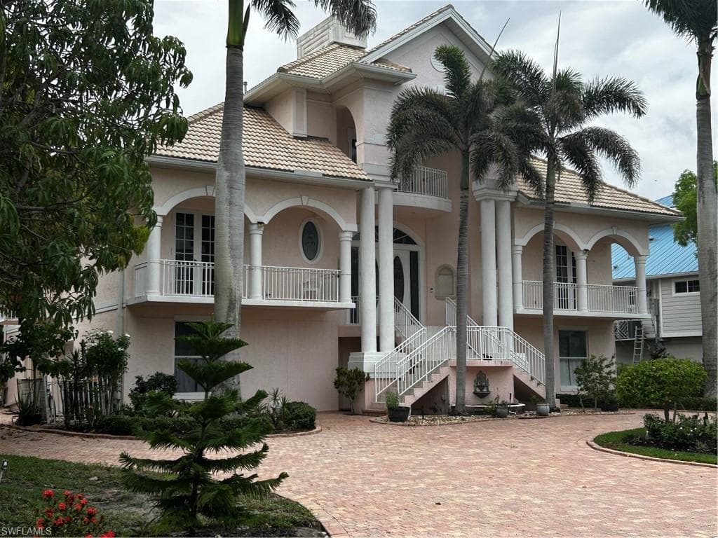 192 Topanga Dr, Bonita Springs, FL 34134-3
