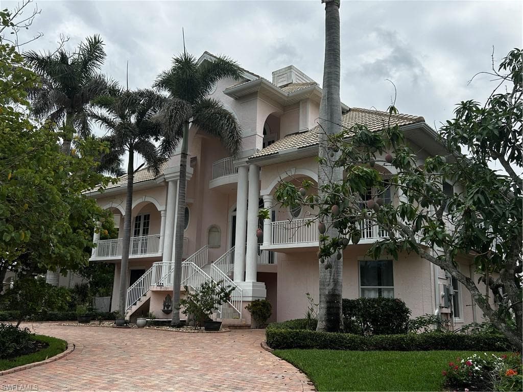 192 Topanga Dr, Bonita Springs, FL 34134-4