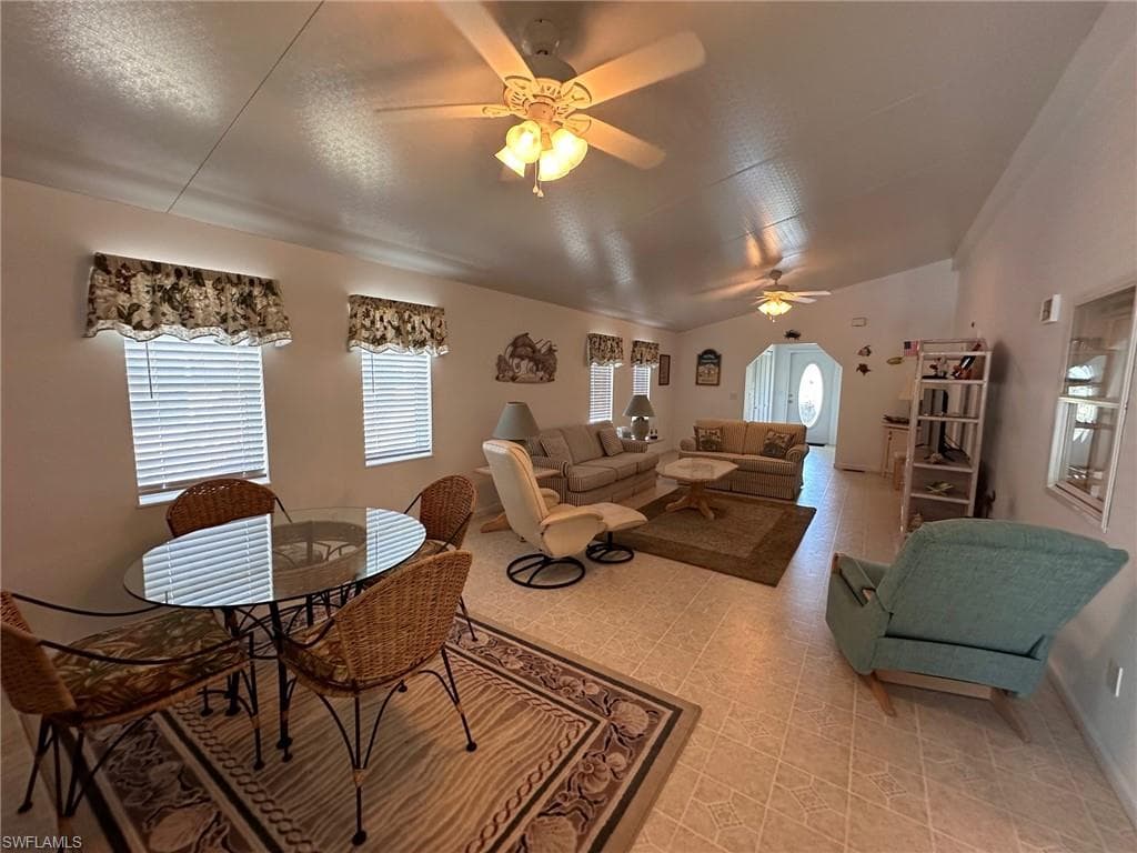 1307 Silver Lakes Blvd, Naples, FL 34114-10