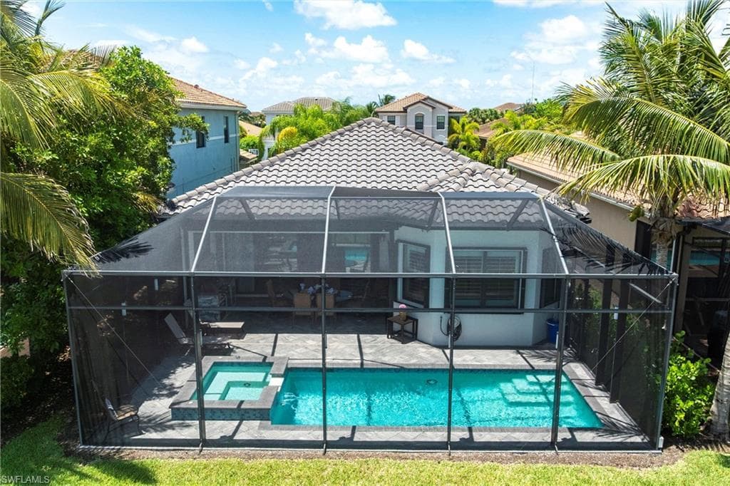 4330 Aurora St, Naples, FL 34119-21