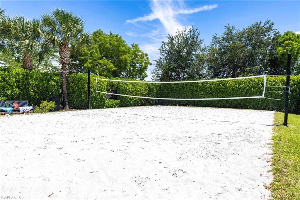 4330 Aurora St, Naples, FL 34119-27