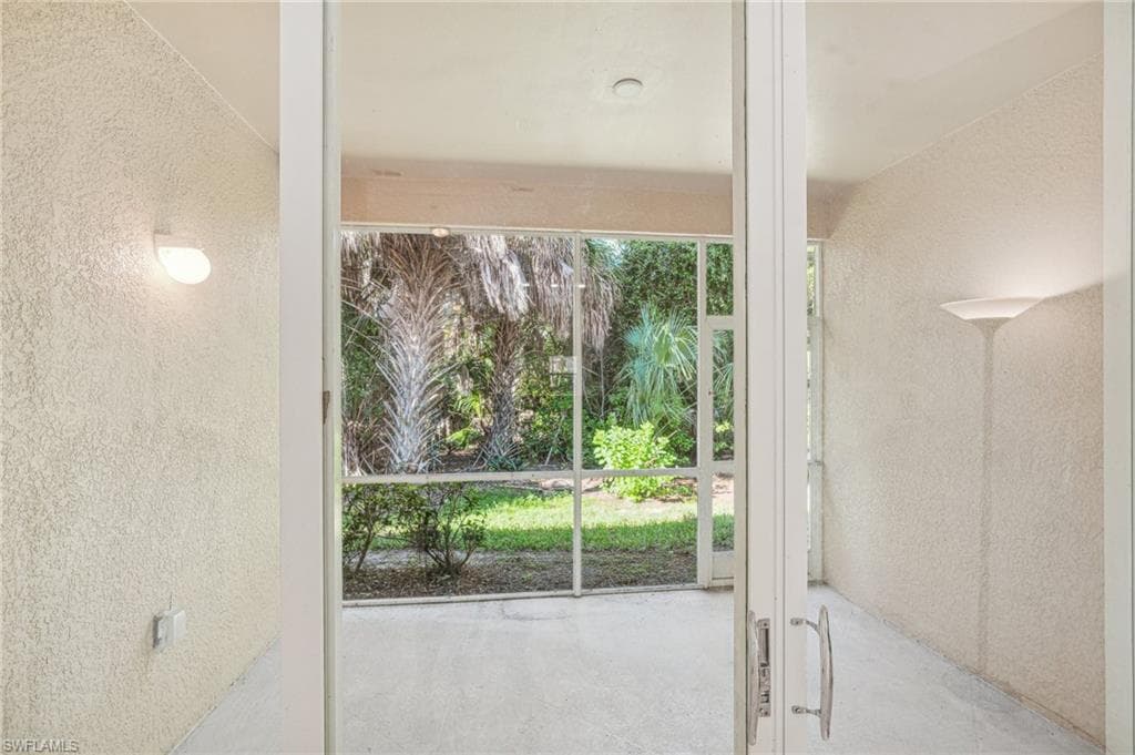 8196 Sanctuary Dr 1, Naples, FL 34104-23