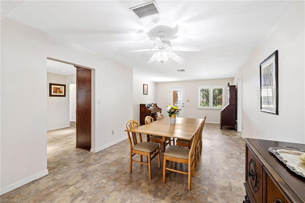 1233 12th Ave N, Naples, FL 34102-16