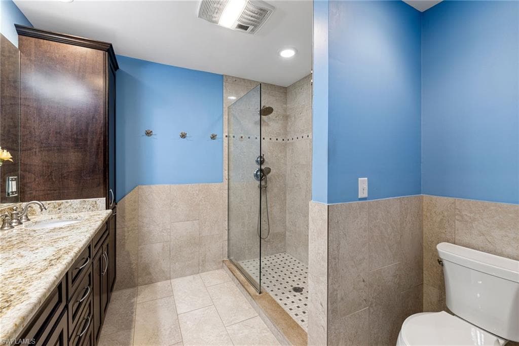 1233 12th Ave N, Naples, FL 34102-27