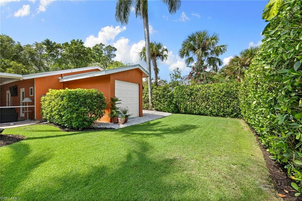 1233 12th Ave N, Naples, FL 34102-49