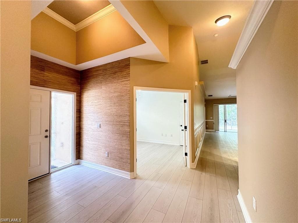 8088 Sanctuary Dr 1, Naples, FL 34104-3