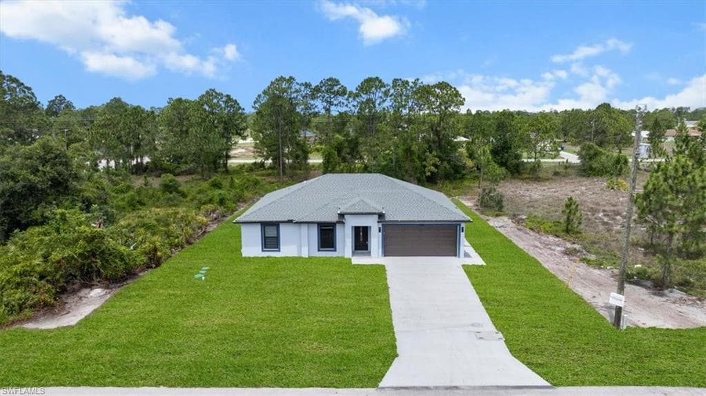 1032 Maxwell Ave S, Lehigh Acres, FL 33974-1