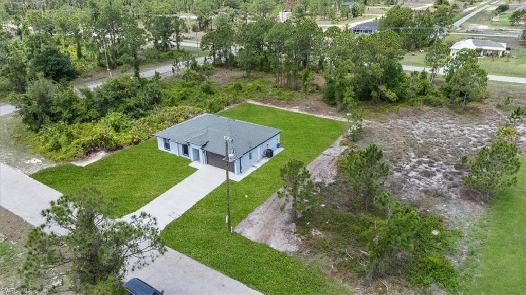 1032 Maxwell Ave S, Lehigh Acres, FL 33974-7