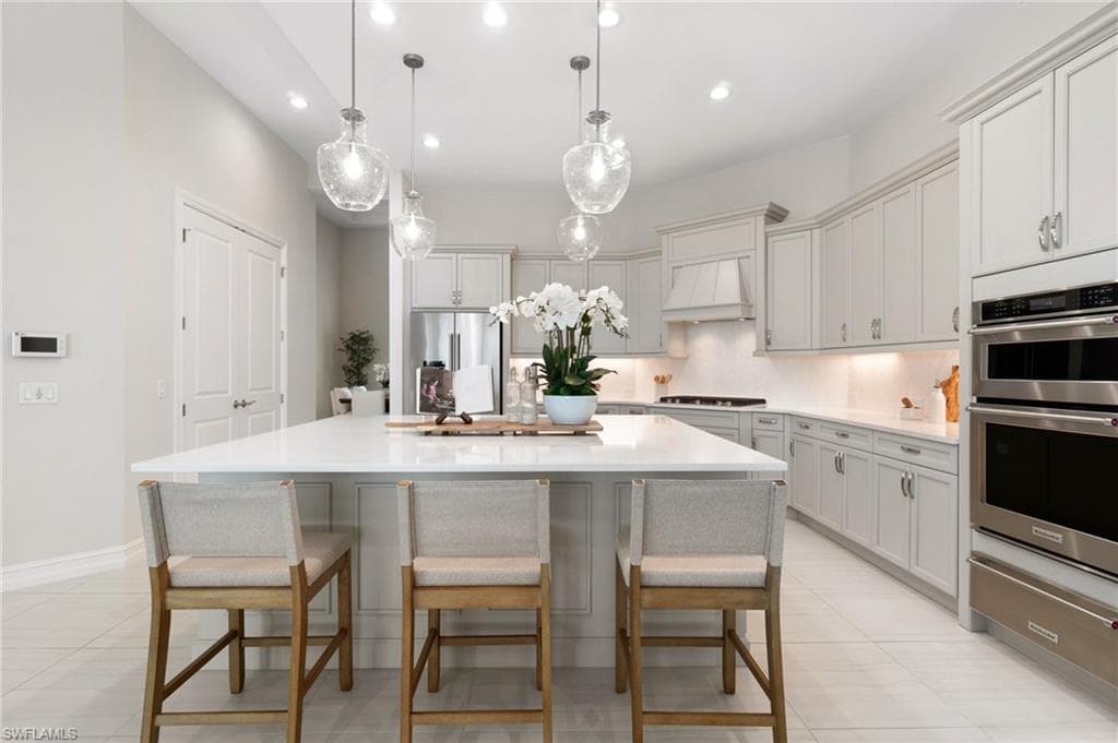 6258 Lightbourn Way, Naples, FL 34113-13