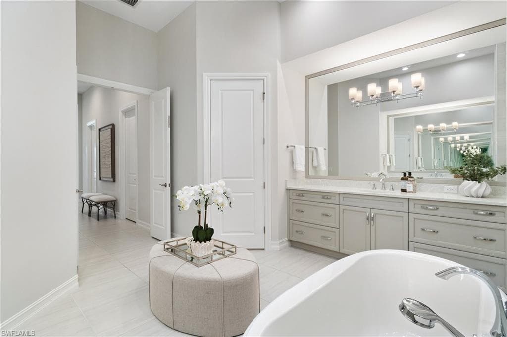 6258 Lightbourn Way, Naples, FL 34113-25