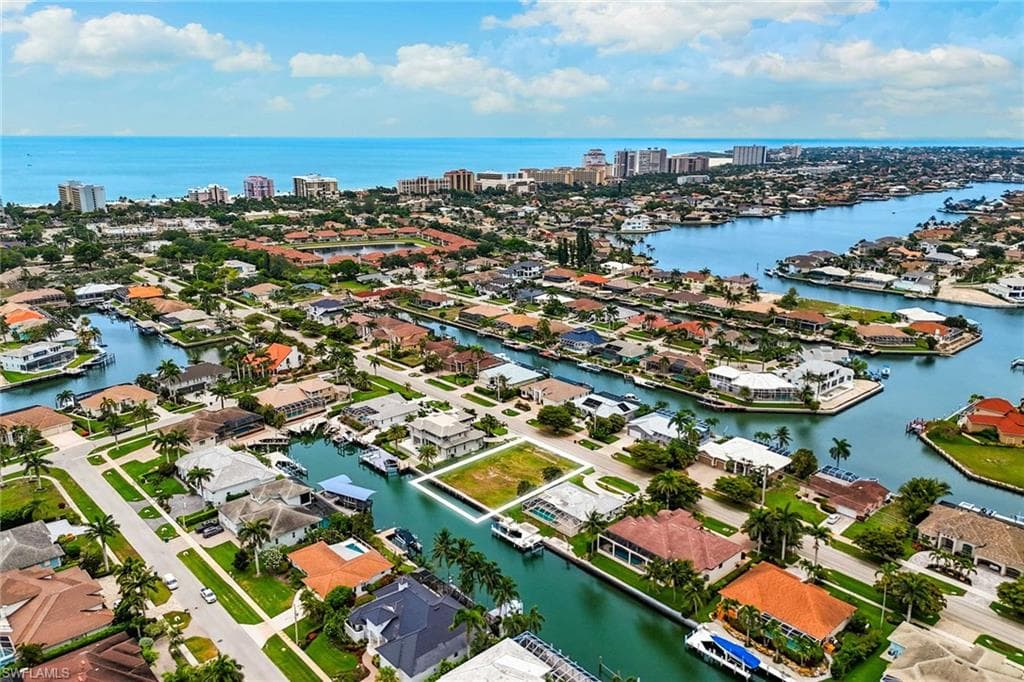 1173 Winterberry Dr, Marco Island, FL 34145-3