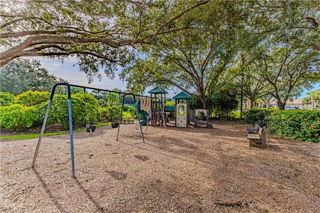 11594 Night Heron Dr, Naples, FL 34119-35