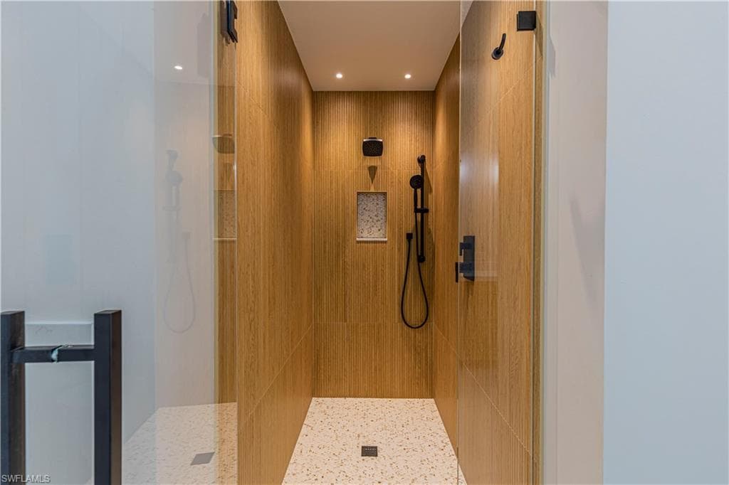 11718 Quail Village Way 17, Naples, FL 34119-16