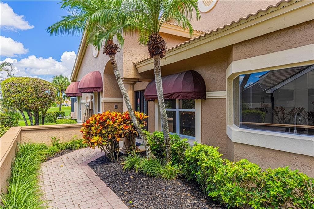 11718 Quail Village Way 17, Naples, FL 34119-33