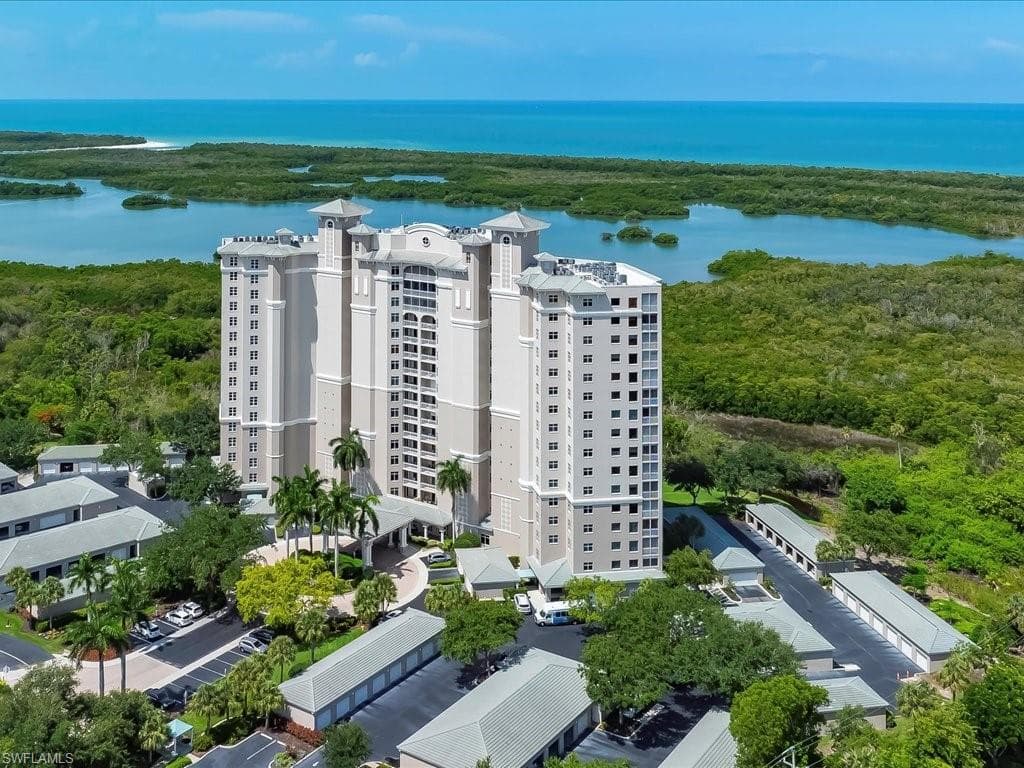 1001 Arbor Lake Dr 608, Naples, FL 34110-9