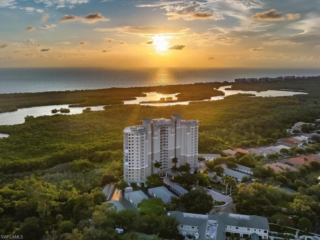 1001 Arbor Lake Dr 608, Naples, FL 34110-11