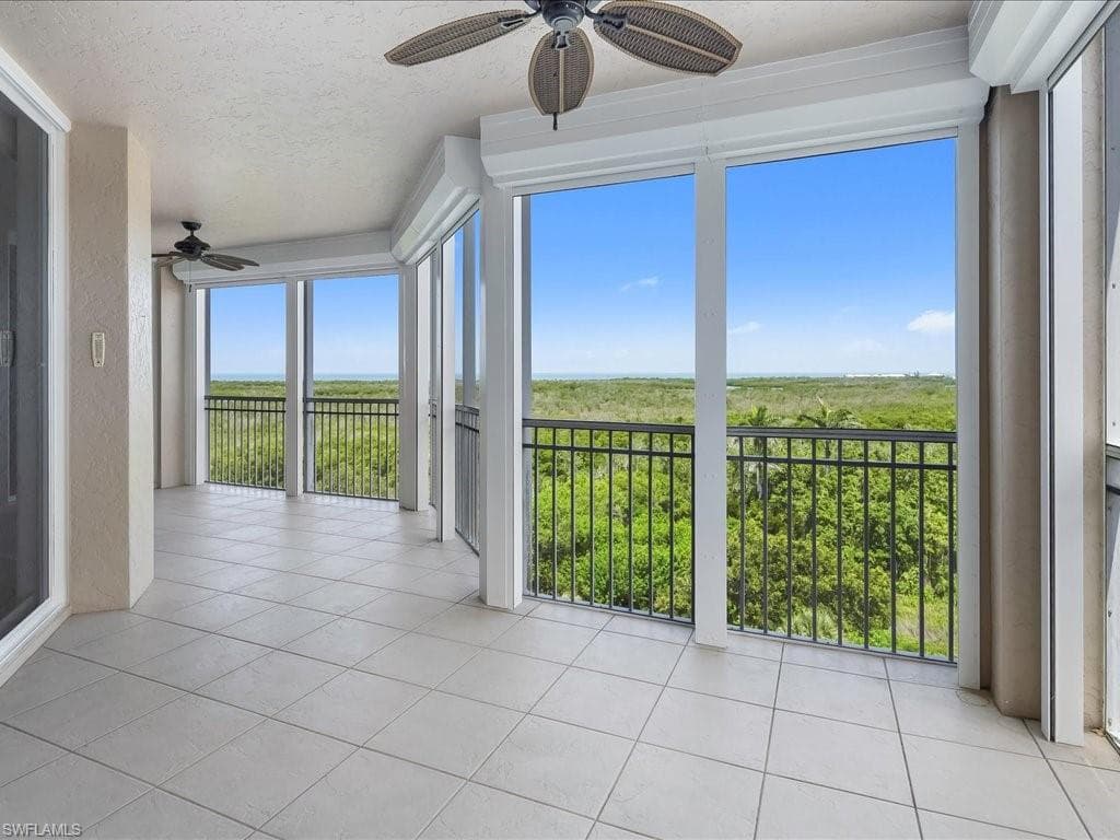 1001 Arbor Lake Dr 608, Naples, FL 34110-16