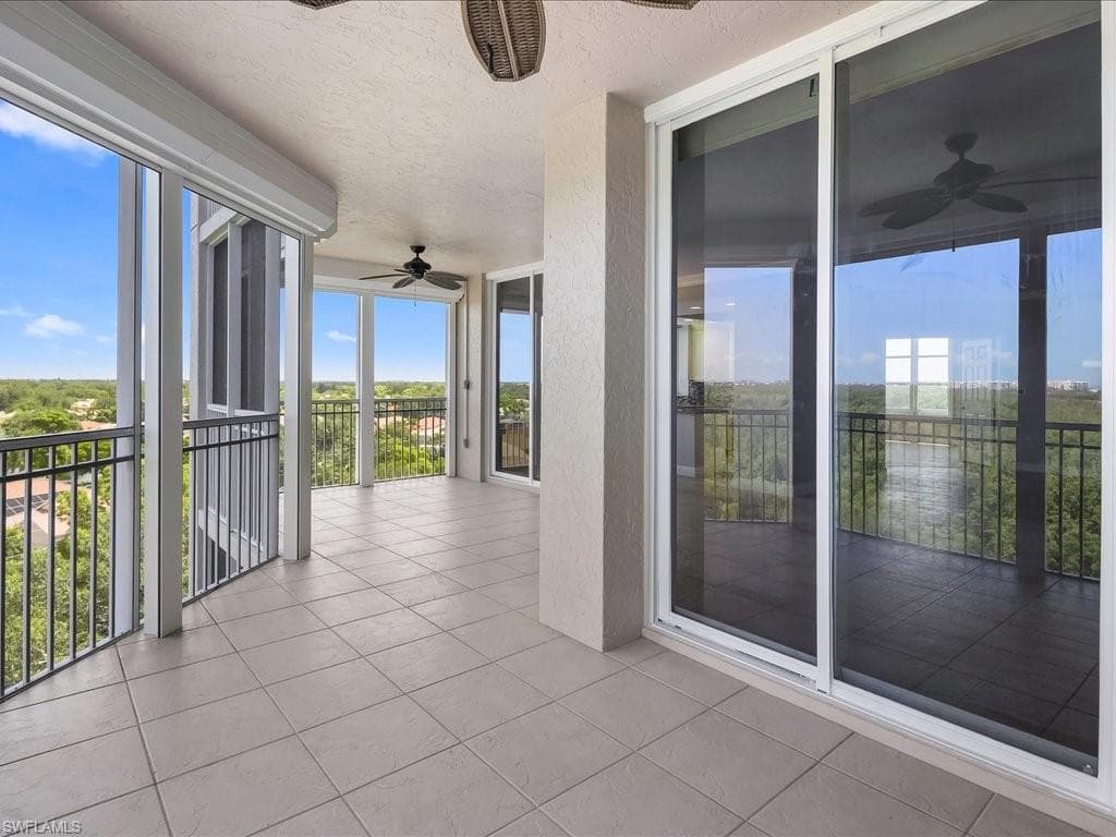 1001 Arbor Lake Dr 608, Naples, FL 34110-18