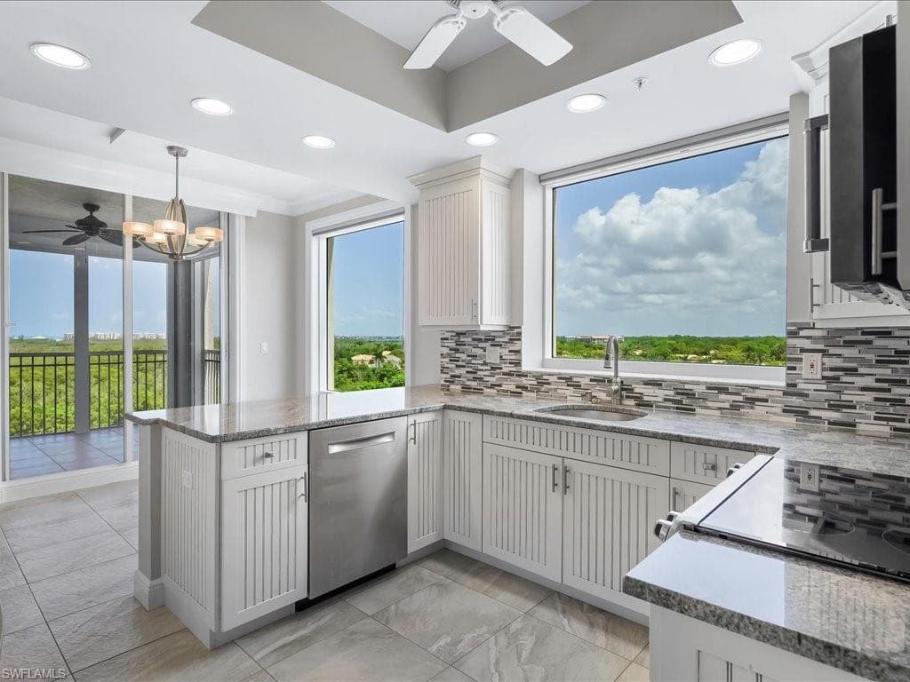1001 Arbor Lake Dr 608, Naples, FL 34110-21