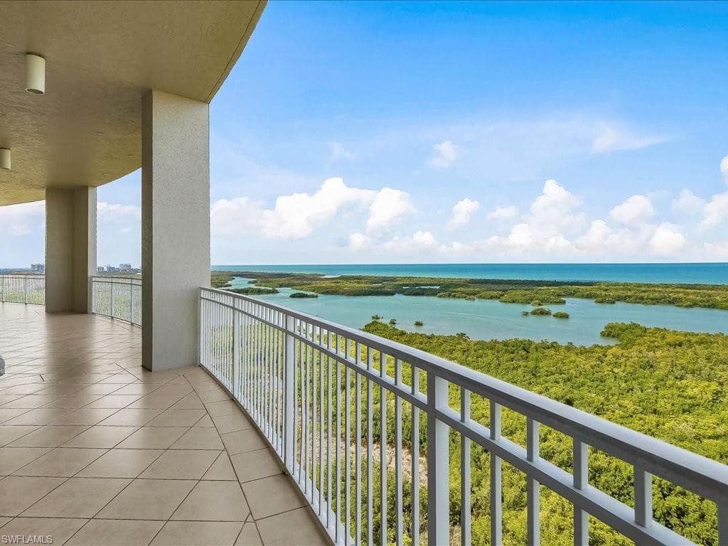 1001 Arbor Lake Dr 608, Naples, FL 34110-44