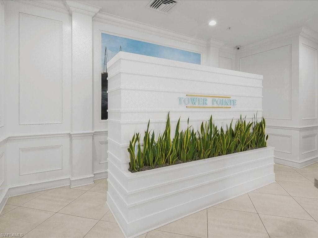 1001 Arbor Lake Dr 608, Naples, FL 34110-5