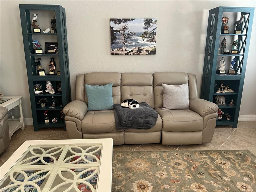 11010 Longwing Dr, Fort Myers, FL 33912-8