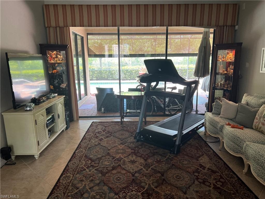 11010 Longwing Dr, Fort Myers, FL 33912-11
