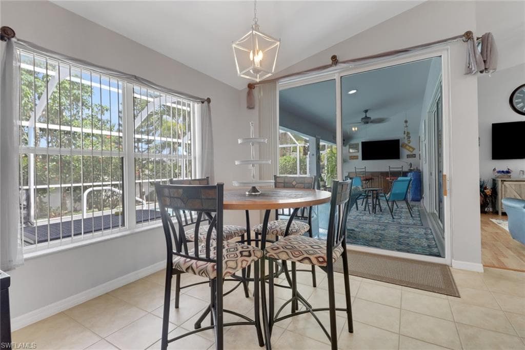 3015 9th Pl, Cape Coral, FL 33914-13