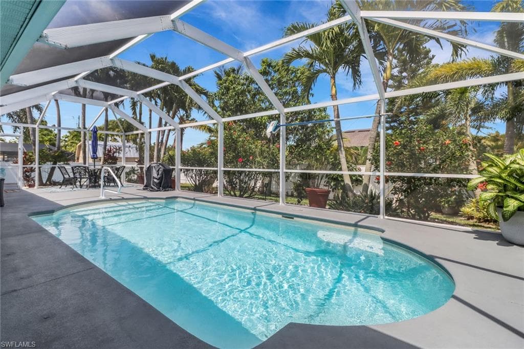 3015 9th Pl, Cape Coral, FL 33914-24