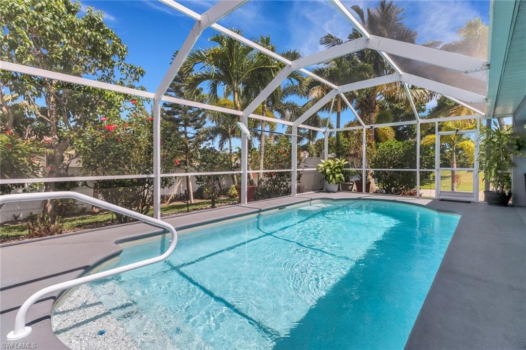 3015 9th Pl, Cape Coral, FL 33914-25