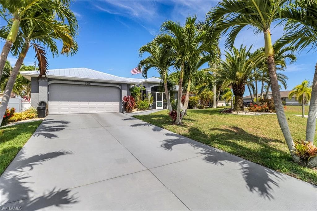 3015 9th Pl, Cape Coral, FL 33914-2
