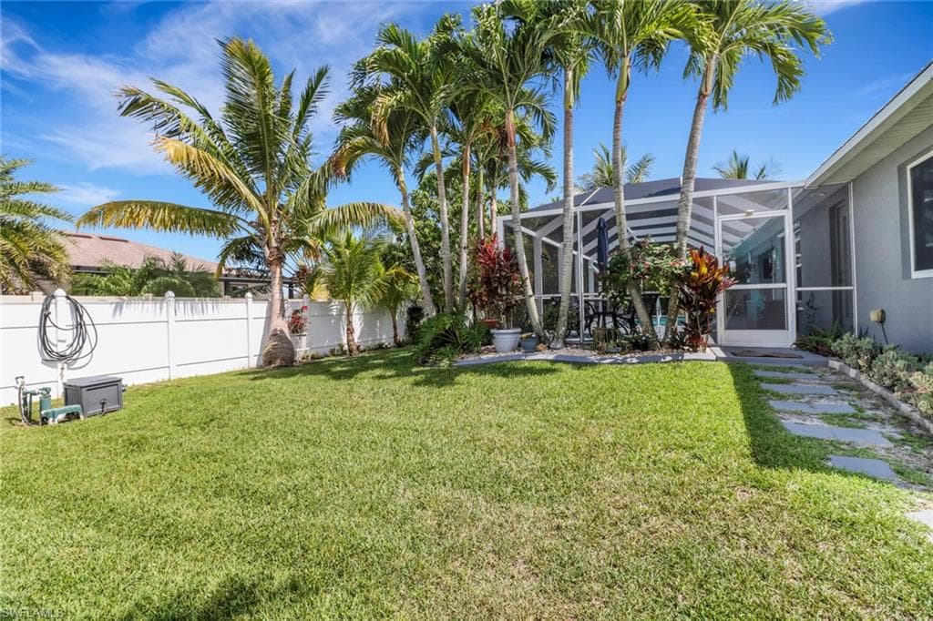 3015 9th Pl, Cape Coral, FL 33914-33