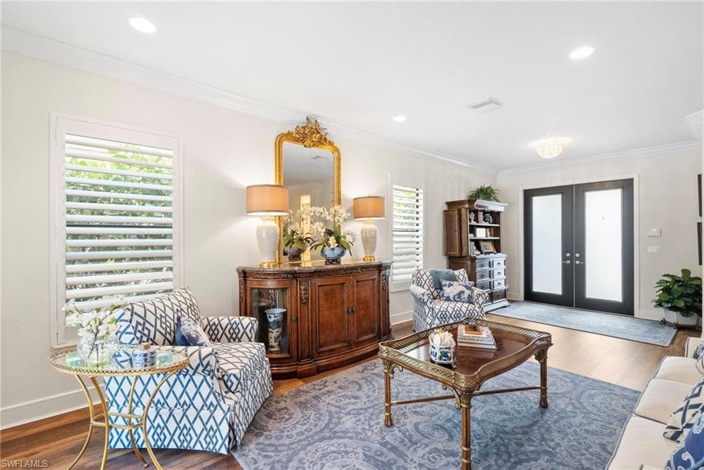 13764 Luna Dr, Naples, FL 34109-16