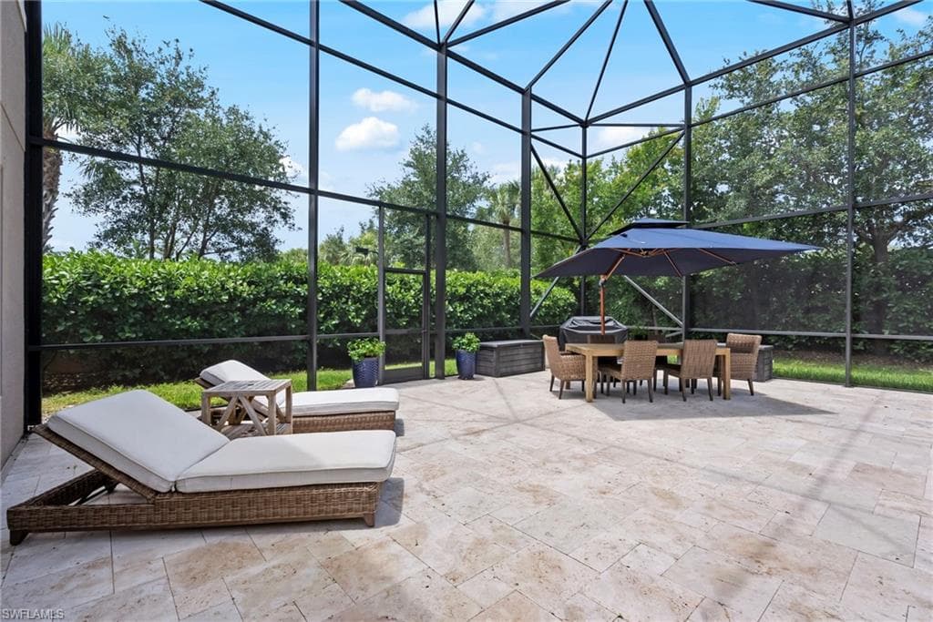 13764 Luna Dr, Naples, FL 34109-20