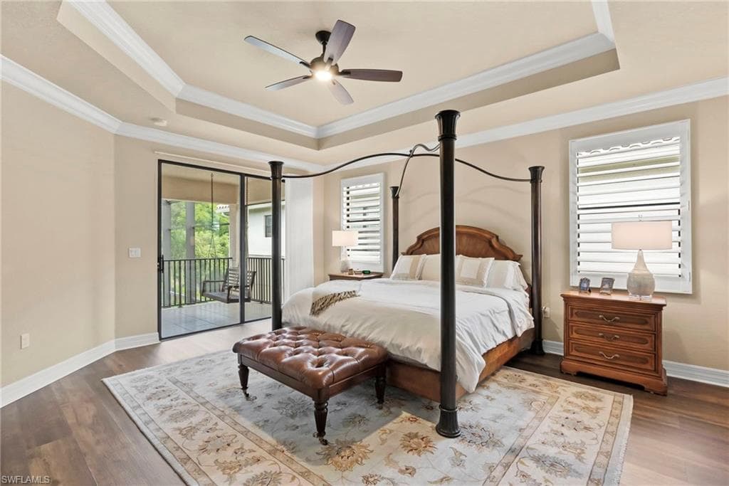 13764 Luna Dr, Naples, FL 34109-25