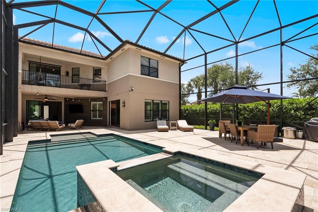 13764 Luna Dr, Naples, FL 34109-31