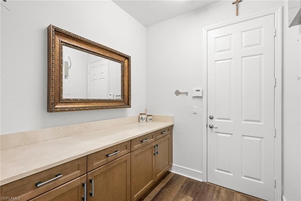 13764 Luna Dr, Naples, FL 34109-47