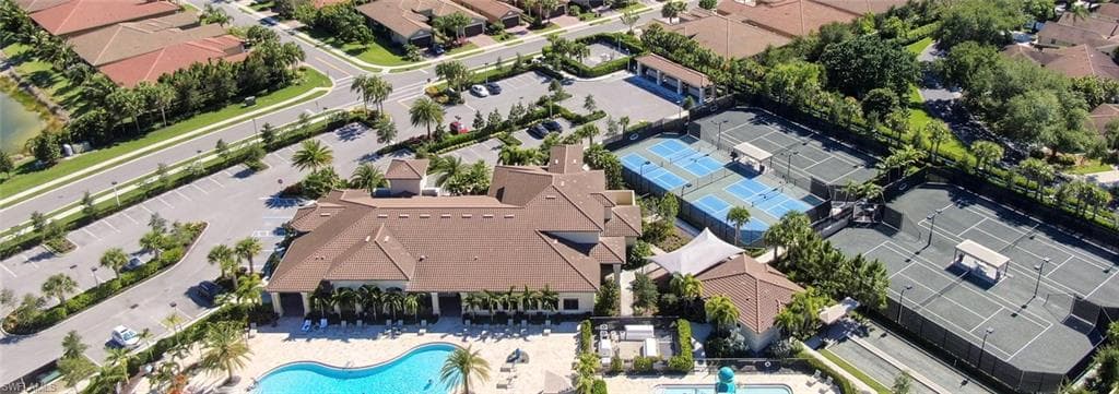 13764 Luna Dr, Naples, FL 34109-50